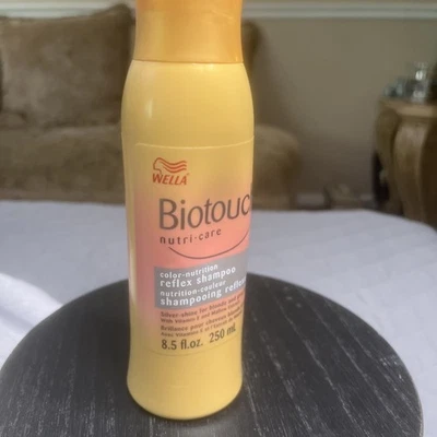 Champú para cabello rubio y gris Wella Biotouch Nutri Care Reflex Silver Shine 250 ml  Foto 1 de 4