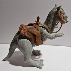 Vintage Star Wars Tauntaun Rubber Replacement Split Belly Saddle & Reins - Picture 1 of 6