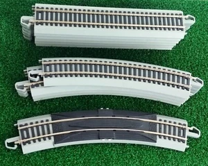 Bachmann Spur E-Z Spur HO Konvolut - 6 gerade, 4 gebogene & 1 gebogene Klemme - grau - Bild 1 von 2