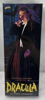 1999 Dracula Universal Monster by Aurora Model Kit Toys R Us Exclusive Brand New - Image 1 of 3