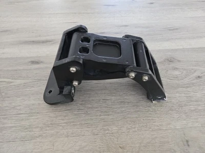 07 -17 LINCOLN NAVIGATOR EXPEDITION LEFT DRIVER REAR RUNNING BOARD BRACKET HINGE - Image 1 of 4