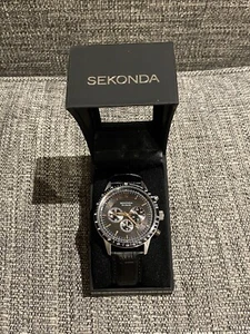 Reloj Sekonda Velocity deportivo cronógrafo esfera negra correa de cuero 30017 ✅ - Imagen 1 de 5