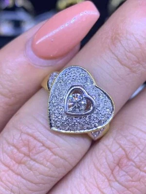 STUNNING 18Ct F-G/SI Diamonds 18k Yellow Gold Heart Ring - image 1 of 4