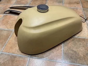 NORTON LEICHTER BENZINTANK Electra, Jubiläum, Navigator, Abzeichen, Tankdeckel - Bild 1 von 12