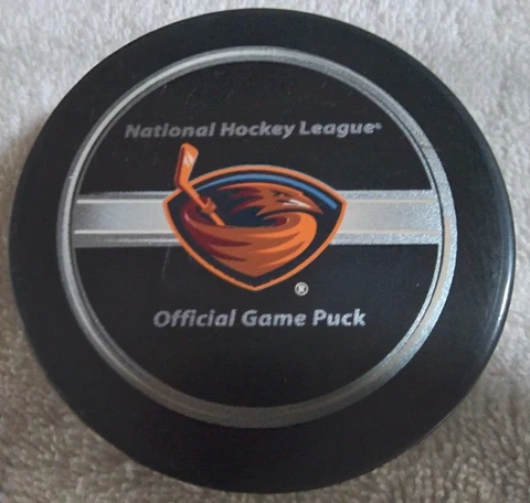 NHL Atlanta Thrashers Official Game Puck Defunct Team Cover