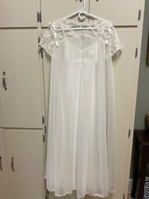 VINTAGE Vanity Fair 34 Ivory Peignoir Gown & Robe Set Lingerie Adj Bustline