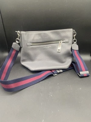 Bolso Bandolera Marc Jacobs New York Gotham Cuero Gris Correa Desmontable Usado en Excelente Condición Foto 1 de 4