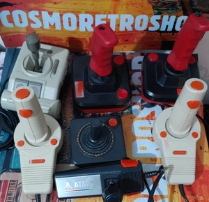 7 x Joysticks Controller (Commodore Amiga Atari 64) DEFEKT 8-bit - Bild 1 von 3