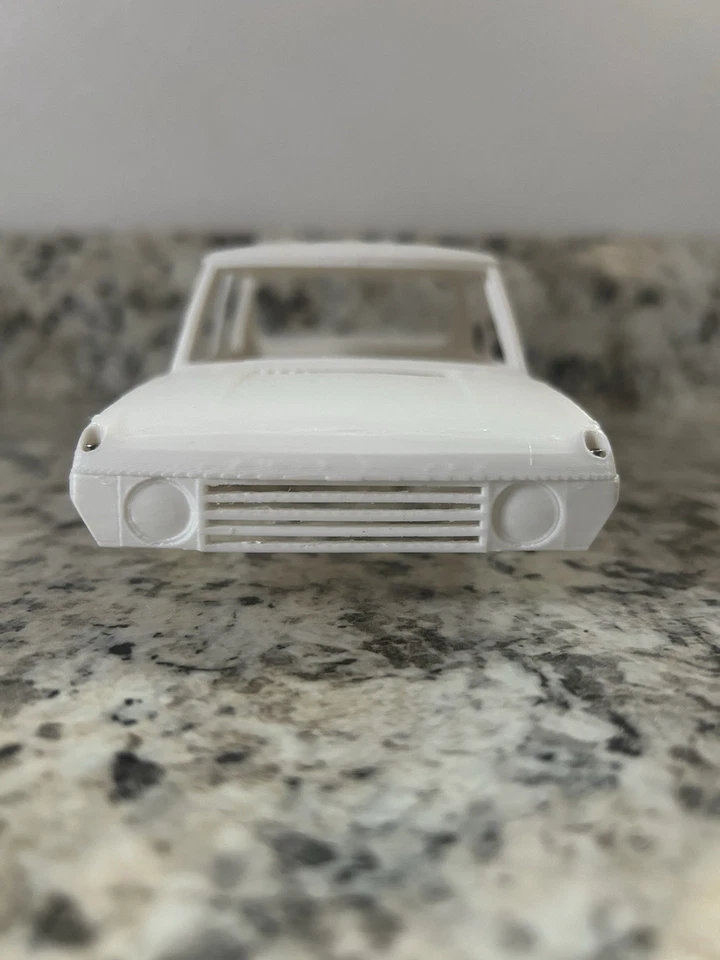 Scx24 155mm Wb Range Rover Truck Body - Image 1 of 4