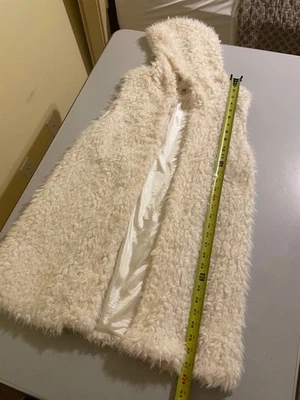 Ya Los Angeles Faux Fur Vest, Cream, Size L - Image 1 of 4