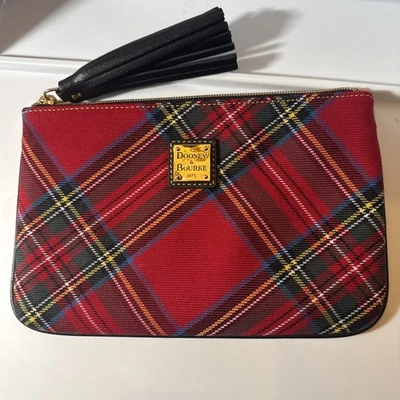 Muñequera Dooney & Bourke Holiday a cuadros con borla nueva sin etiquetas Foto 1 de 4