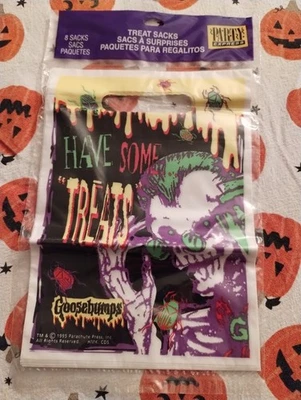R.L. Stine 1995 Goosebumps 8 Goody Bags Party  1-Pack Curly Skeleton Vintage - Image 1 of 3