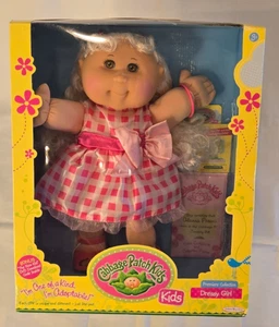 2011 Cabbage Patch Kids Dressy Girl Doll with DVD Premiere Collection - Picture 1 of 9