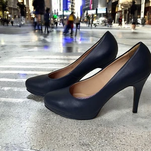 4,5 Zoll marineblaue hochhackige Lederschuhe Damengröße 10 erhöhte RSVP 0,5 Plateau - Bild 1 von 9