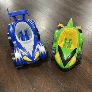 Lot of 2 PJ Masks Toys: Gekko car and Cowboy car - Picture 1 of 8