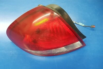 Luz trasera izquierda Ford Taurus 2004-2007 izquierda lado conductor lámpara usada. YF1X-13B505-A Foto 1 de 4