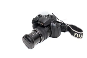 FUJIFILM FINEPIX HS30 EXR 16.0MP Digital Camera with 32gb memory card - Picture 1 of 13