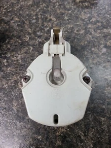 Napa RR173 Distributor Cap - Picture 1 of 3