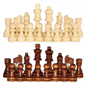 Handgefertigtes Schachspiel aus Holz - handgeschnitzte Brettfiguren komplett Vintage Spiel - Bild 1 von 24