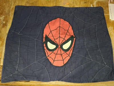 Farsa padrão acolchoada Pottery Barn Kids "Homem-Aranha" - Imagem 1 de 3