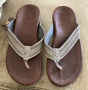 OluKai PO’OKELA Leather Sandals Men’s 7  Flip Flops -NEW - Picture 1 of 10
