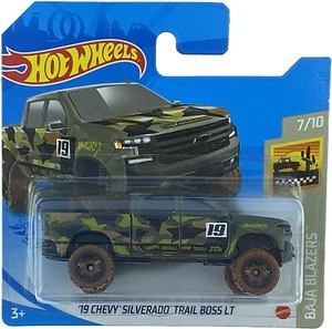 HOT WHEELS BAJA BLAZERS-2021 '19 CHEVY SILVERADO TRAIL BOSS LT NR7/10 SCALA 1/64 - Foto 1 di 12
