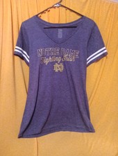Women's V-Neck Size Medium Notre Dame Fighting Irish T-shirt