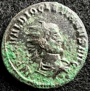 Roman Empire, Diocletian (as Augustus) (284 - 305 A.D.) Bronze Antoninianus - Picture 1 of 2