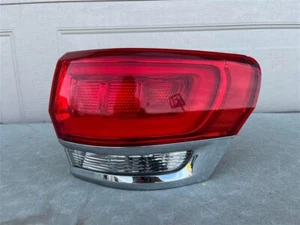 15 16 17 18 19 Jeep Grand Cherokee Tail Light OEM - Picture 1 of 13