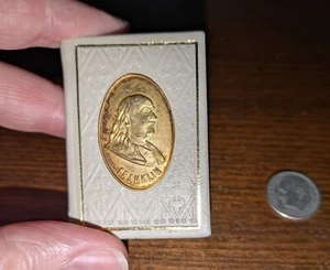 RARE MINIATURE BOOK: THE LIFE OF BENJAMIN FRANKLIN (1973(. WITH ENGLISH TEXT - Picture 1 of 5