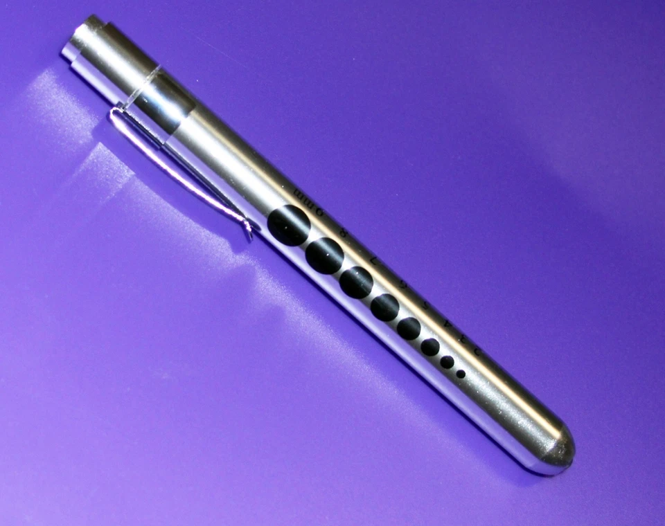 (100) Professional Medical Diagnostic Penlights With Pupil Gauge Silver - Image 1 of 1