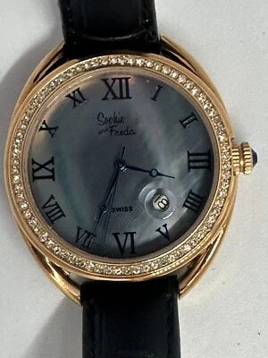 Reloj Sophie And Freda Batería Nueva Correa Cuero Negro Tono Dorado 38MM Z Foto 1 de 4