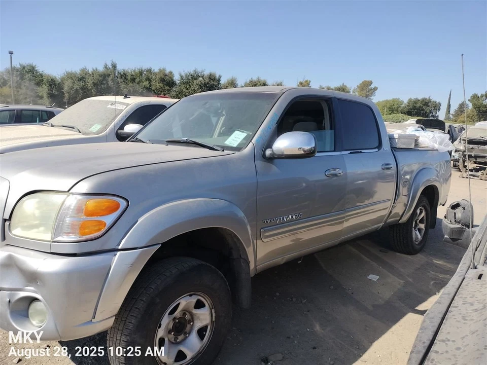 RADIATOR SHROUD 2004 TOYOTA TUNDRA Foto 1 de 4