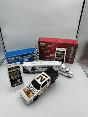 David Pearson Signed 1:24 Chattanooga Chew Diecast + Autographed Hauler JSA RARE - Image 1 of 4