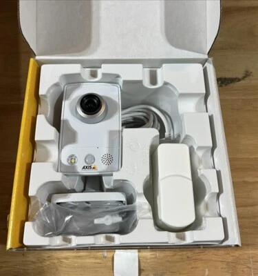 Axis M1054 Security Camera 0338-004 - Image 1 of 4