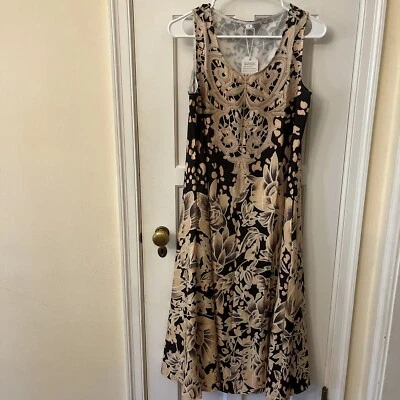 Vestido midi floral Bisou Bisou pequeño para mujer negro dorado rosa polietileno Foto 1 de 4