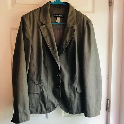 Blazer de mujer Gerry Weber forrado oliva oscuro talla 14. Foto 1 de 4