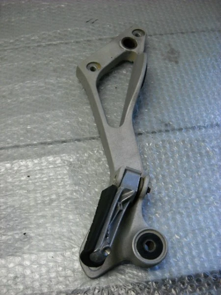 Right Bracket + Footrest Original YAMAHA TDM 850 — 第 1/1 张图片