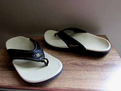 Spenco Yumi Snake print Black/gold leather Comfort ortho Slide Flip Flops Sz 9 - Image 1 of 4