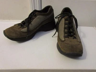 WOMENS BARNEYS NEW YORK BROWN SUEDE/MATERIAL MADE LACE UP SHOES SIZE 39 - Image 1 of 4