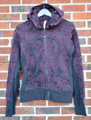 Sudadera con Capucha de Buceo Lululemon Talla 8 II Estrella Aplastada Negra Cereza/Negro Cremallera Completa Foto 1 de 4