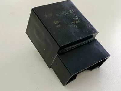 YAMAHA MTN 1000 MT-10 RN78 relè pompa benzina Omron 5VK8195-31 SOLO 4550 km - Immagine 1 di 4