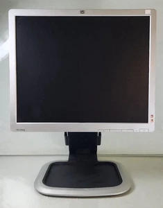 HP L1950 19 Inch Computer Monitor 1280 x 1024 TFT LCD Monitor  - Picture 1 of 7