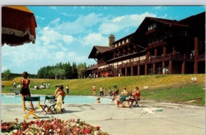 EAST GLACIER, MONT. POSTCARD Swimming Pool Glacier Park Lodge, Glacier Nat. Park - Picture 1 of 2