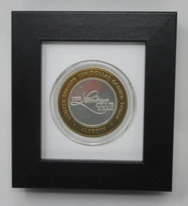 SILVER STRIKE CASINO COIN 43mm (NOT INCLUDED) SMALL DISPLAY FRAME - Picture 1 of 4