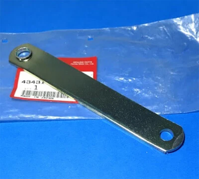 Barra de enlace trasero Honda C50 C70 C90 CT90 CT110 soporte placa de freno brazo de par de freno Foto 1 de 2