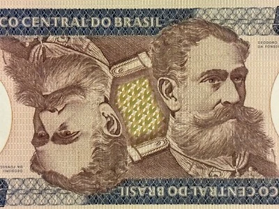 Brazil 500 Cruzeiros “Mirrored” P-200a C160 1981 P200b C161 1985 UNC s3r - Image 1 of 3