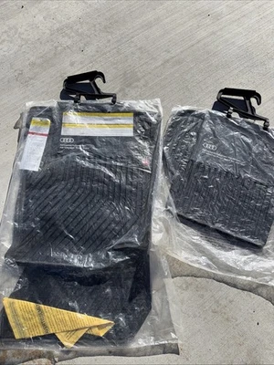 Alfombrillas de goma originales para todo tipo de clima Audi A5 F5 8W RS5 Sportback  Foto 1 de 4