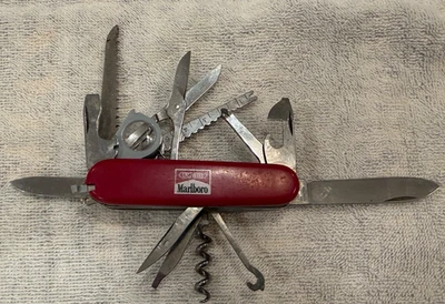 ВИНТАЖНЫЙ КАРМАННЫЙ НОЖ MARLBORO VICTORINOX ДЛЯ УСТРАНЕНИЯ НЕПОЛАДОК ШВЕЙЦАРСКОЙ АРМИИ ОФИЦЕРОВ - Изображение 1 из 4