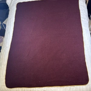 Vintage Wool Blanket/Throw Maroon with Gold Trim 64"X48" Perfect Weight 2.54 lbs - Imagen 1 de 4